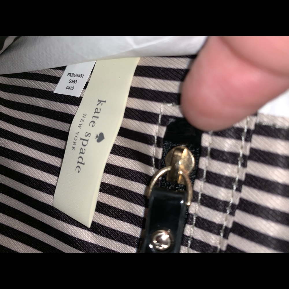 Kate Spade ‘Far From the Tree’ NYC Map Clutch - Picture 5 of 5